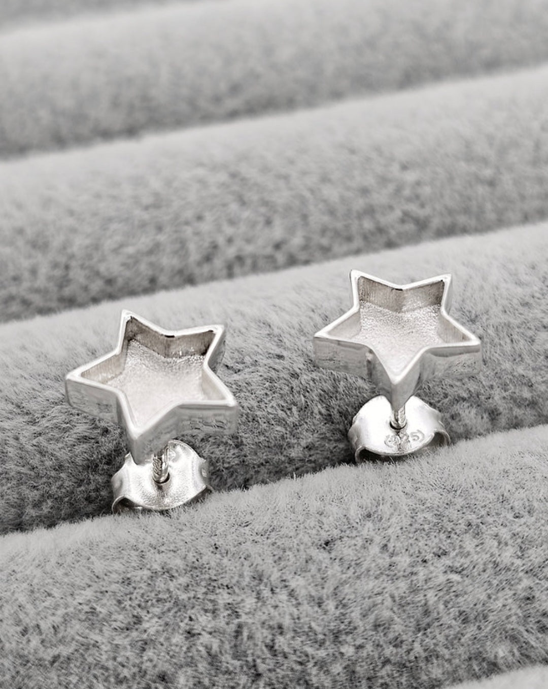 Solid Star Earrings