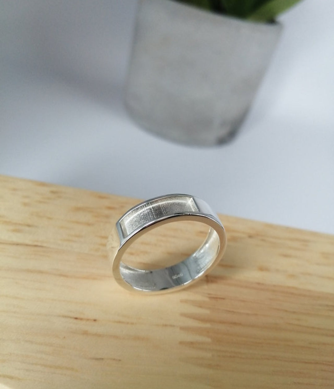 Mens Squared Front Face 6mm Channel Ring