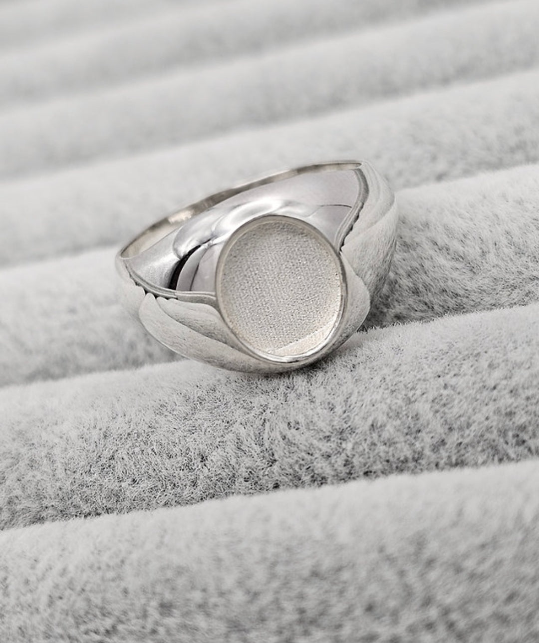 Mens Oval Signet Ring