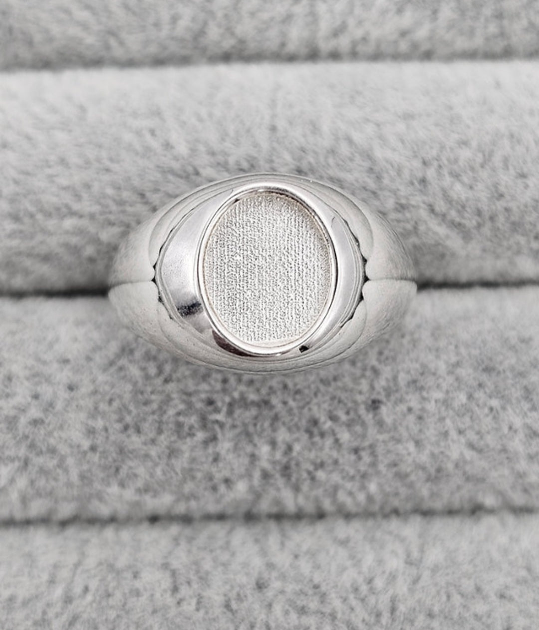 Mens Oval Signet Ring