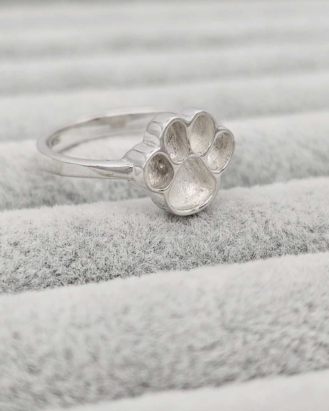 Pawprint Ring