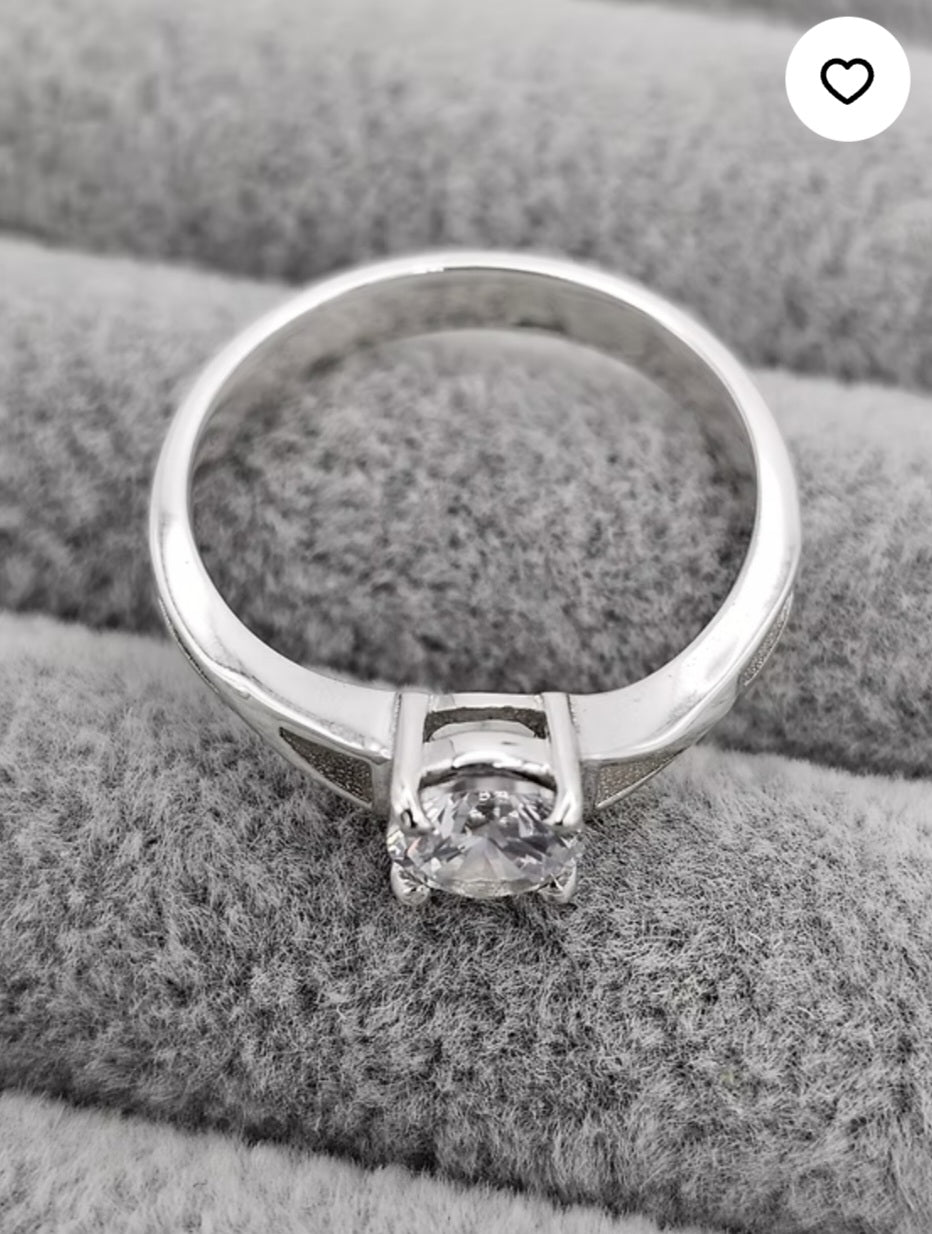 Solitaire Quad Channel Ring