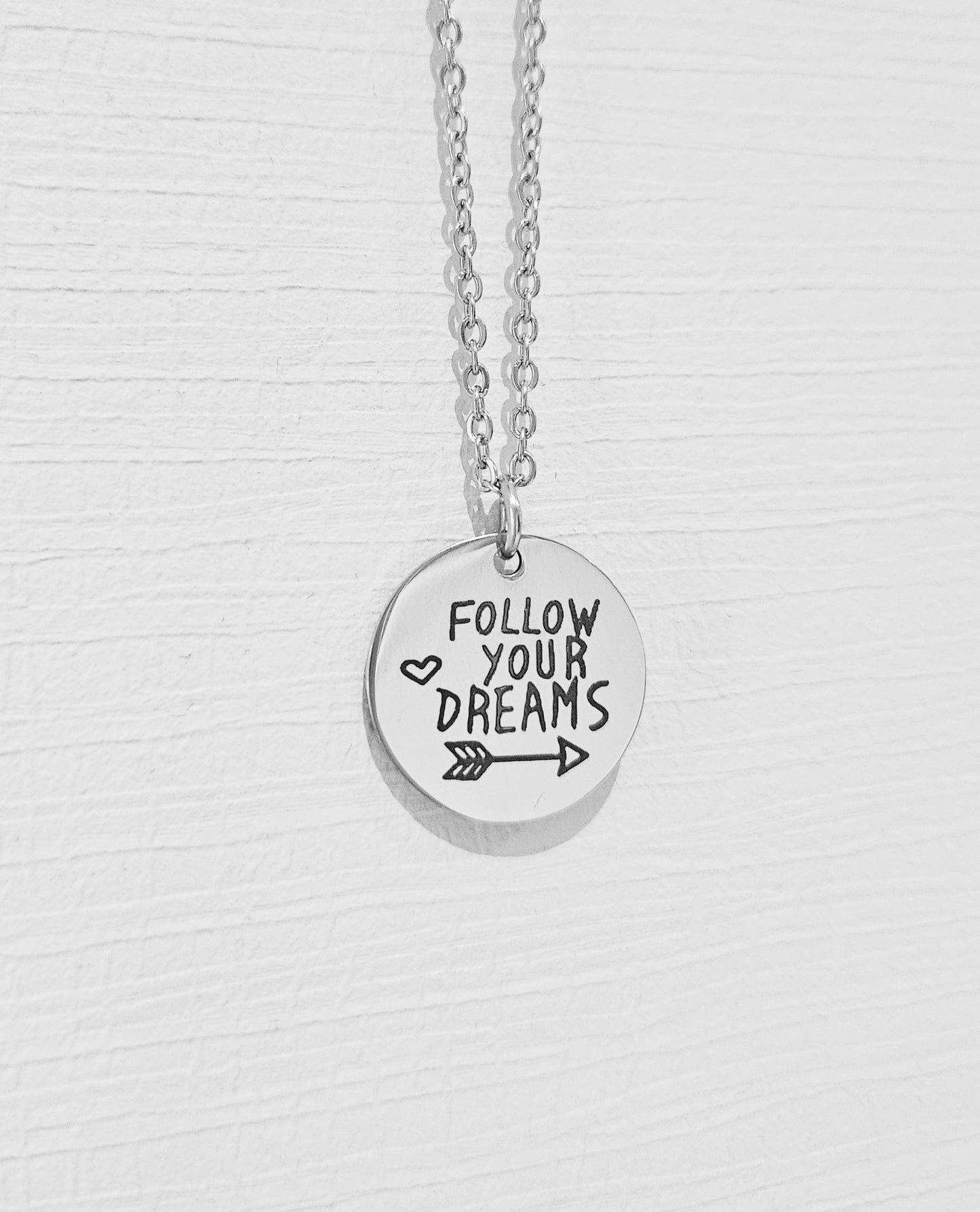 Novah Disc Necklace - Follow your Dreams