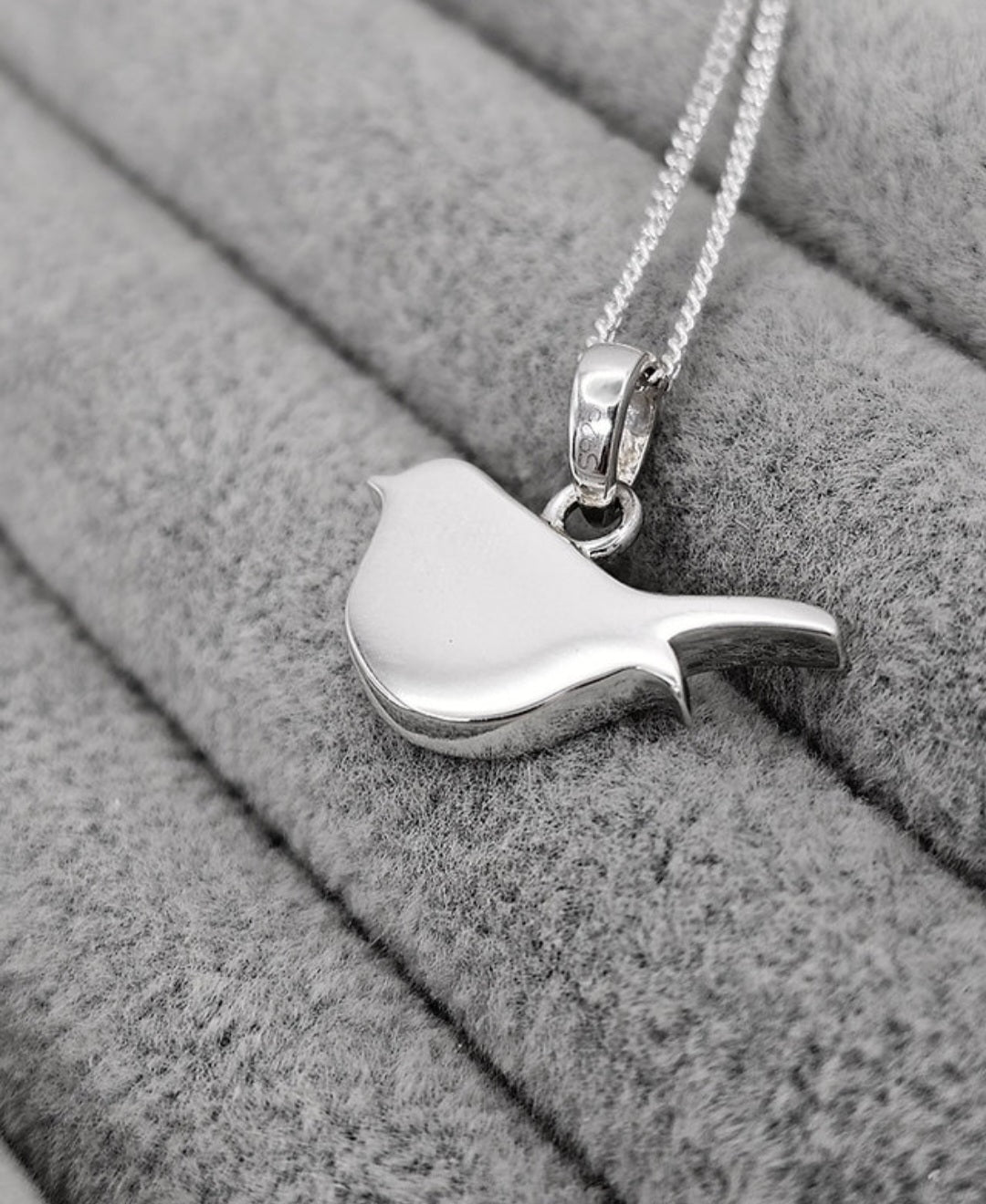 Robin Pendant