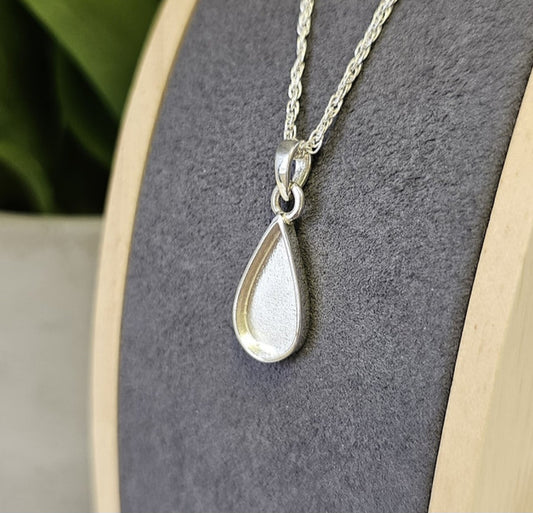 Solid Teardrop Pendant