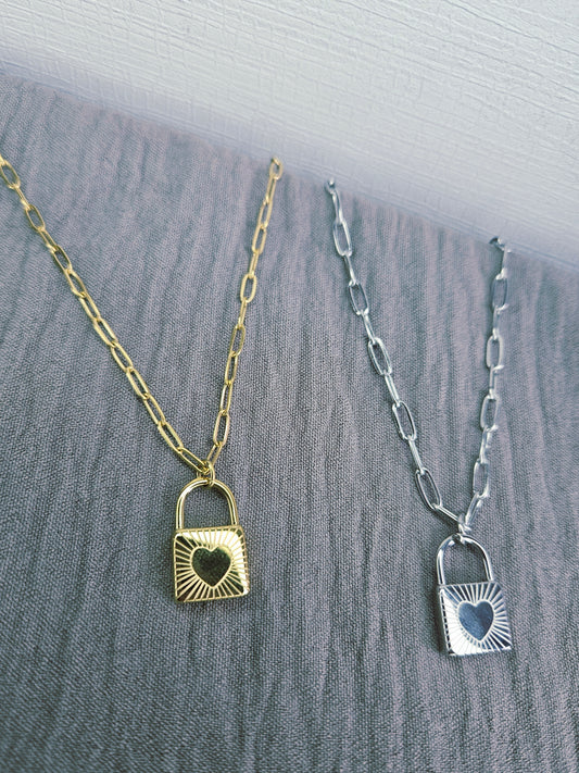 Elaris Padlock Necklace