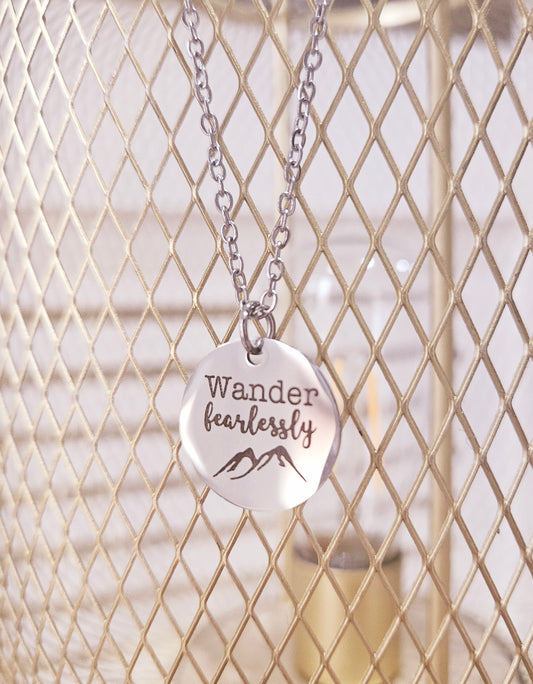 Novah Disc Necklace - Wander Fearlessly