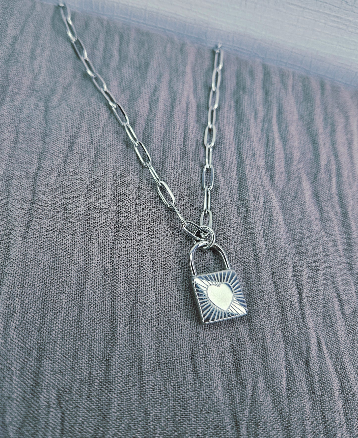Elaris Padlock Necklace