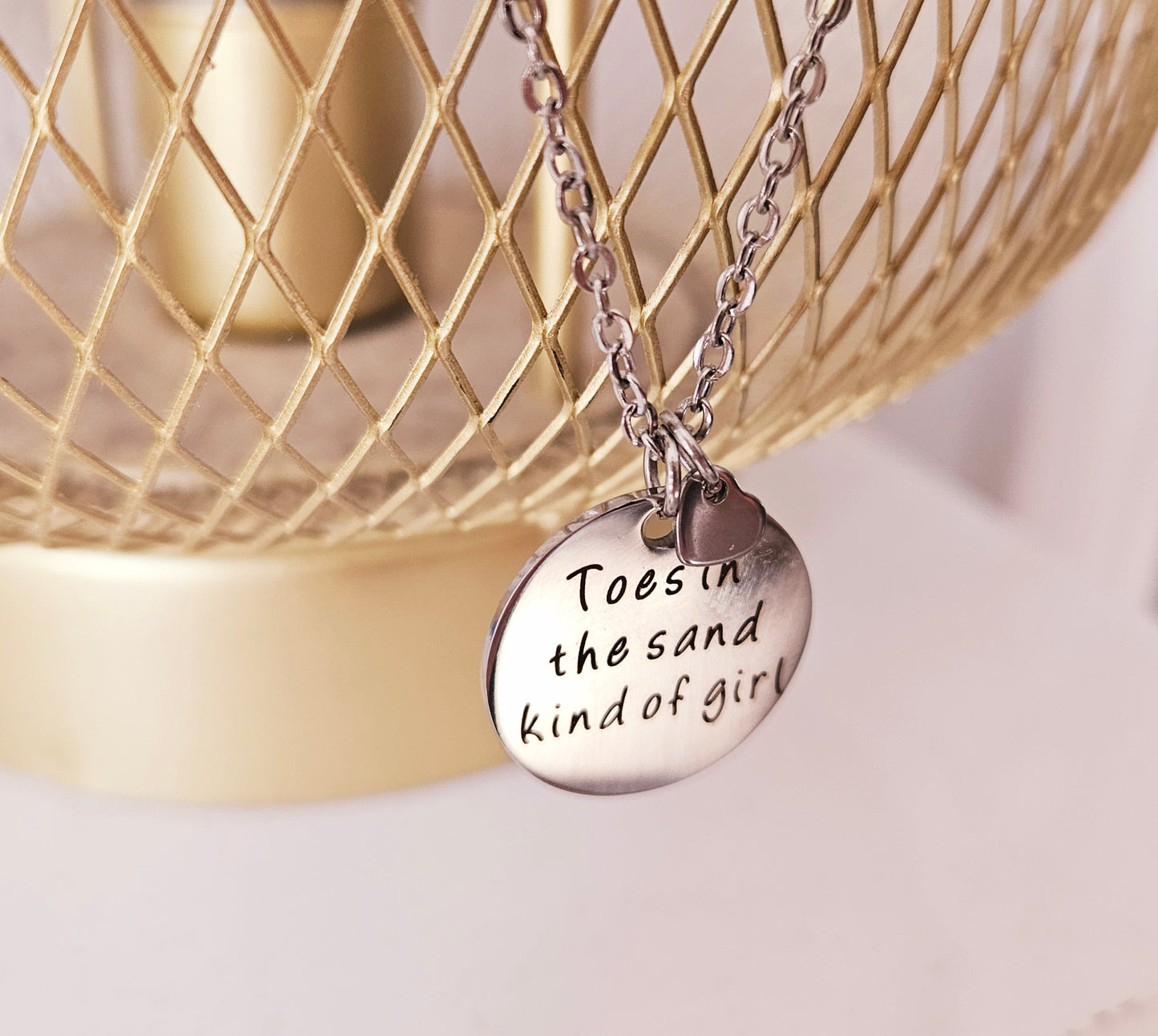 Novah Disc Necklace - Toes in the sand